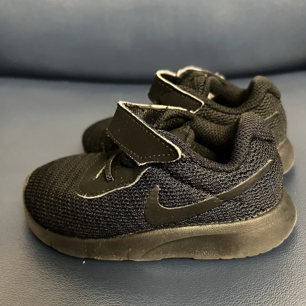 Nike‎ Tanjun (TDV) Infant/Toddler Shoe, Black/Black, 6C Sneakers